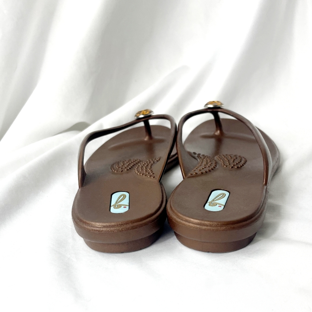 Spa Sandals - Picture 2 of 3